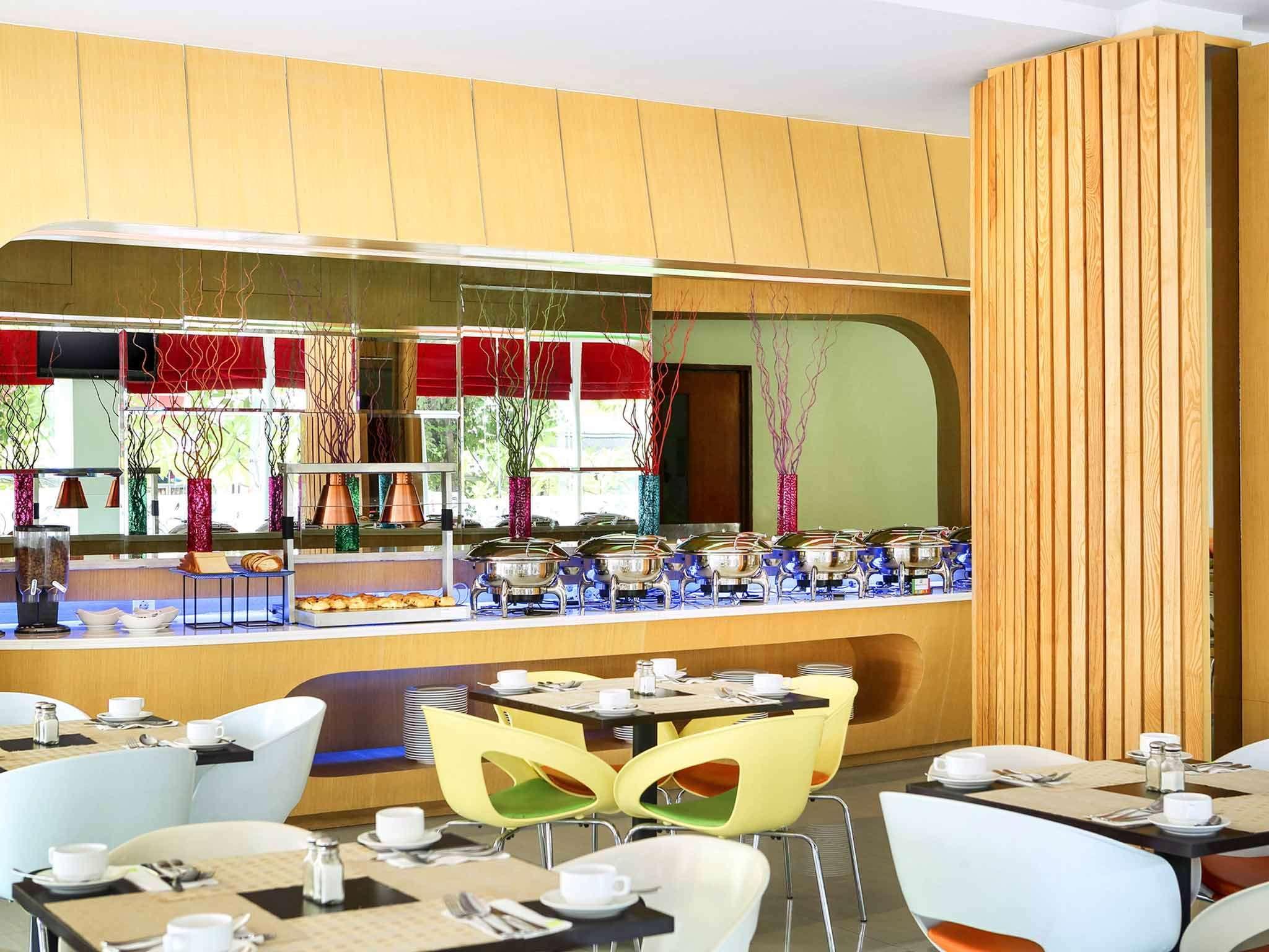 Ibis Styles Yogyakarta Exterior foto