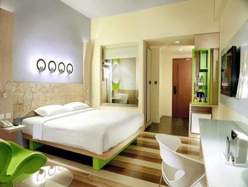 Ibis Styles Yogyakarta Exterior foto
